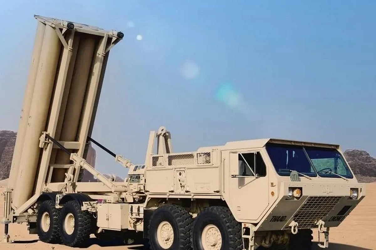 الدفاعات الجوية الإماراتية تتصدى لـ 12 صاروخًا باليستيًا و17 مسيرة في مواجهة فعّالة