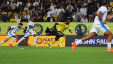 النصر يتجاوز نيوم بهدف قاتل ويعود لصدارة الدوري السعودي في مباراة حماسية