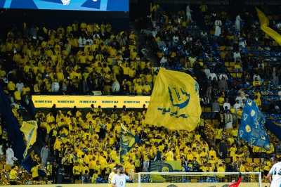 النصر يحافظ على الصدارة والأهلي يفوز بديربي القمة