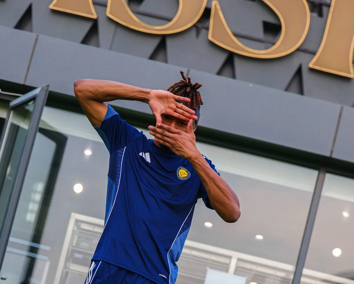 النصر يستعد لتجاوز الخليج والهلال يخوض مواجهة حذرة ضد الفتح