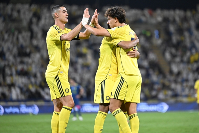 النصر يعزز موقعه في صدارة الدوري السعودي بفوز قوي