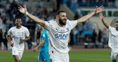 الهلال السعودي يحسم موقف مشاركة بنزيما في مباراة النجمة اليوم