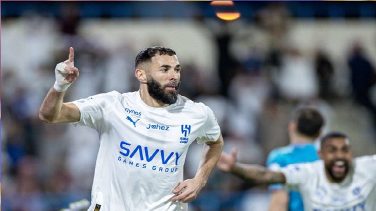 الهلال يسرع التحضيرات لتجهيز بنزيما قبل مواجهة النجمة