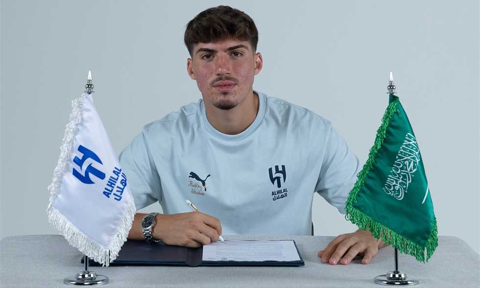 الهلال يعلن نجاح العملية الجراحية لمدافعه الأساسي وفقًا لآخر التقارير