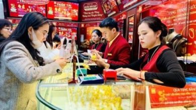 تراجع أسعار الذهب بشكل عام اليوم 7 مارس في الأسواق العالمية