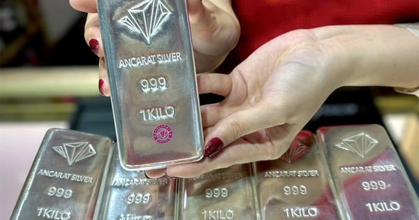 تراجع ملموس للأسواق مع هبوط أسعار الذهب وصعود النفط الخام فوق 110 دولارات للبرميل