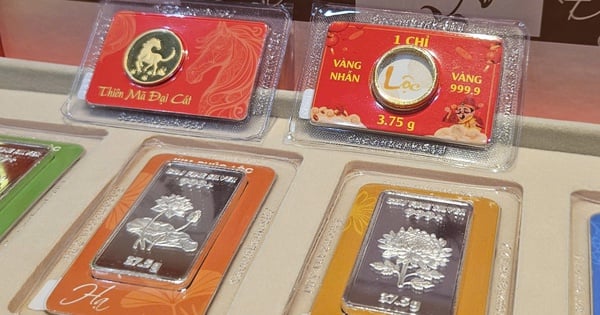 تقرير صباح 3 مارس يتناول تقلبات حادة في أسعار سبائك الذهب من SJC والفضة من Phu Quy