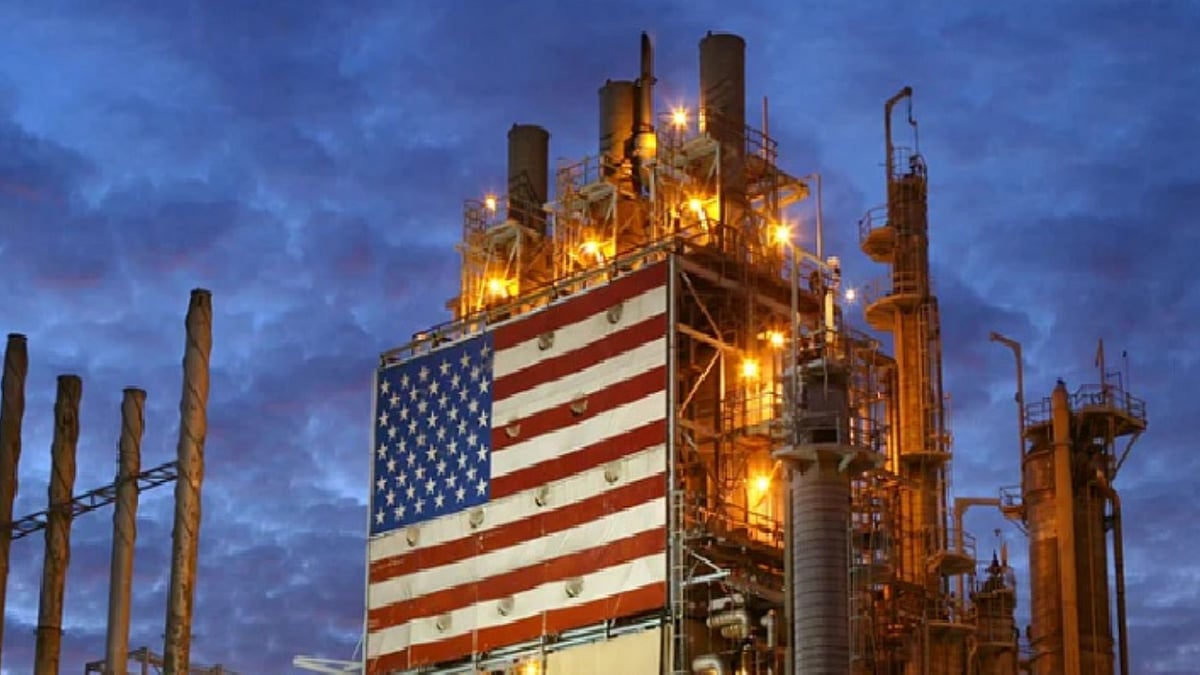 خام غرب تكساس الأمريكي يرتفع 12% وسط تصاعد التوترات في إيران