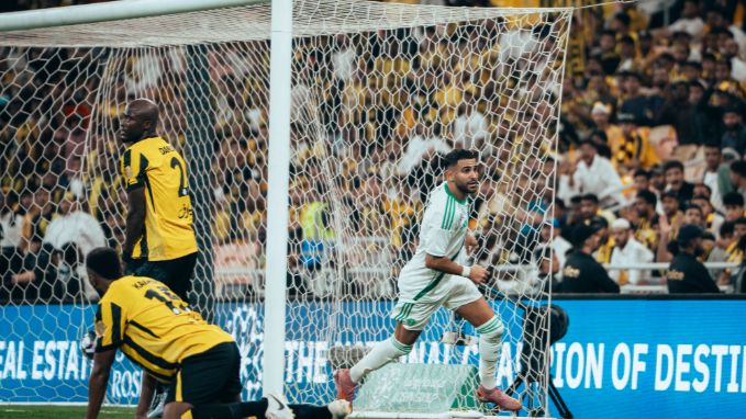 ديربي جدة بين الأهلي والاتحاد في دوري روشن السعودي 2025-2026 وتفاصيل القنوات الناقلة