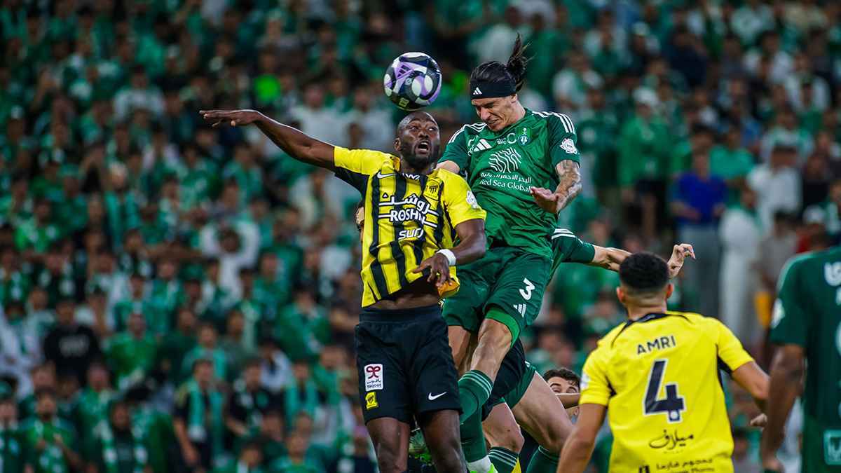 ديربي جدة يشعل الحماس متابعة البث المباشر لمباراة الاتحاد والأهلي في دوري روشن الممتاز