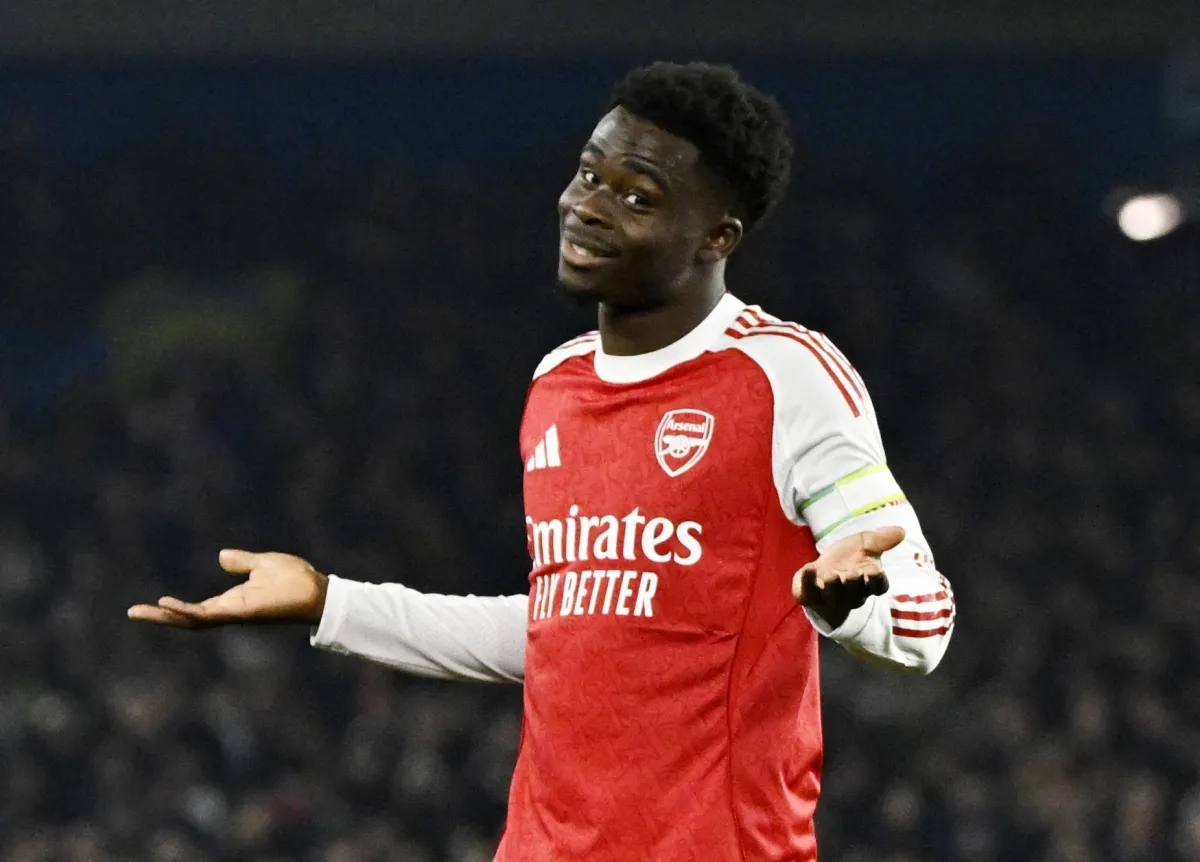 ساكا يقود أرسنال لتحقيق فوز مهم ويعزز الصدارة أمام برايتون