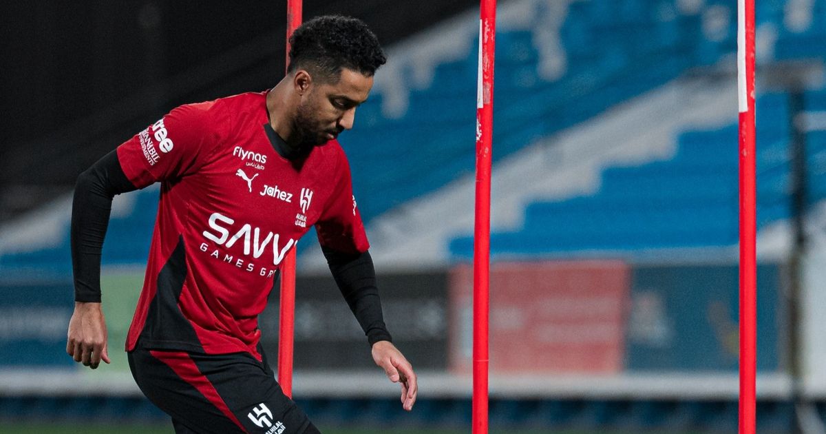 سالم الدوسري يلتقي خصمه المفضل في الدوري السعودي ويستعد للمواجهة الحاسمة