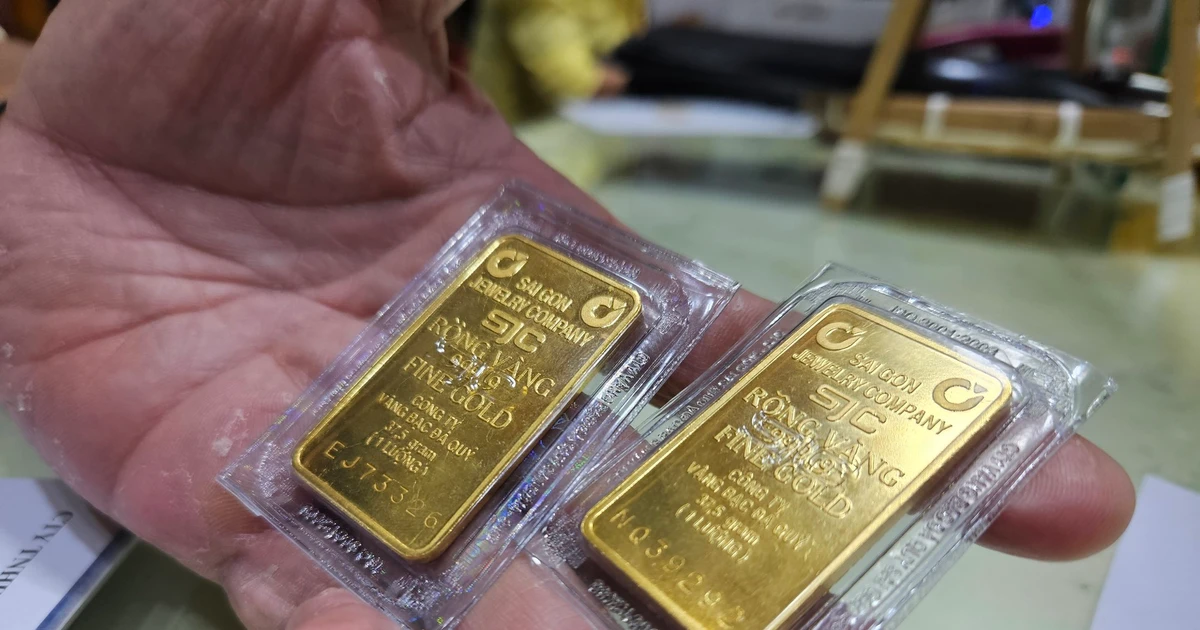 سعر الذهب وخواتم SJC ينخفض بملايين الدونغ الفيتنامي خلال ساعات قليلة