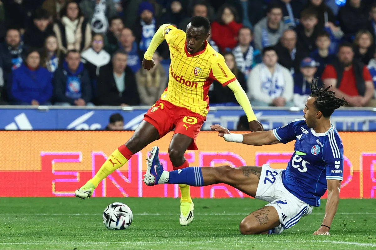 سعود عبد الحميد يبرز في تشكيلة الأسبوع بالدوري الفرنسي