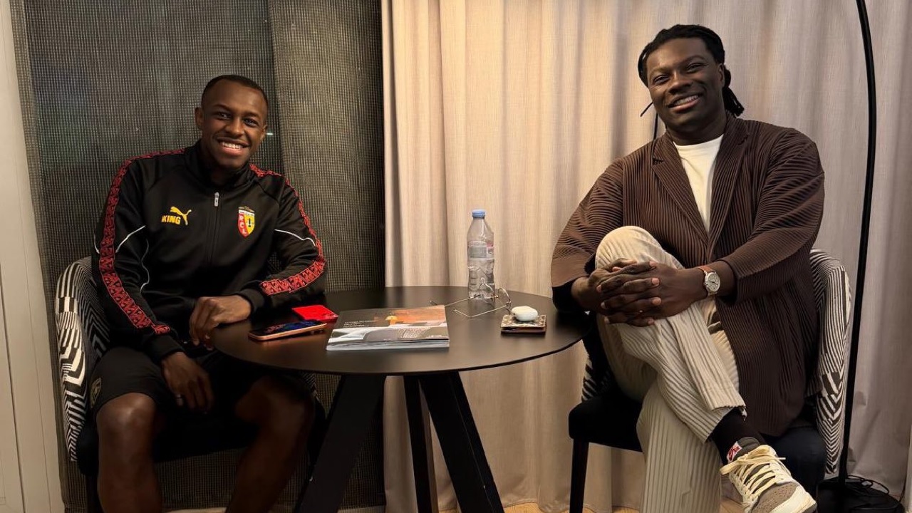 غوميز يشيد بسعود عبدالحميد ويصفه كنموذج للتميّز والنجاح