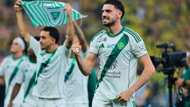 غياب مدافع أهلي جدة يؤثر على تشكيلة الفريق في ديربي الرياض