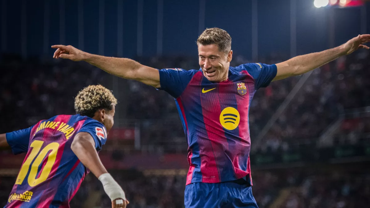 لابورتا يحدد مصير ليفاندوفسكي مع برشلونة وسط اهتمام الأندية السعودية