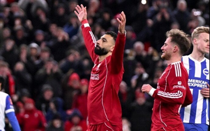 ليفربول يخطط للتعاقد مع بديل محمد صلاح في حالة رحيله من الدوري السعودي الأسبوع المقبل
