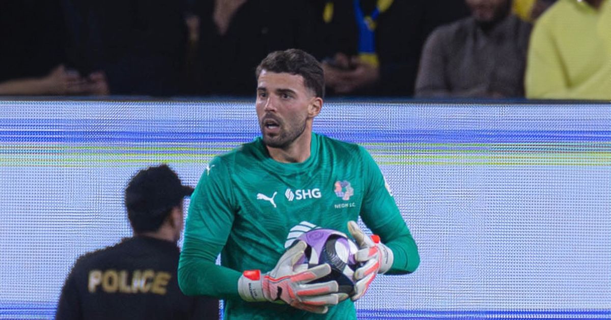 ماكسيميانو يتألق كأفضل لاعب ورونالدو يتراجع بديلًا في لقاء النصر ونيوم