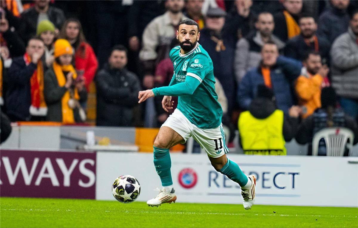 محمد صلاح يواجه خطر الغياب عن مواجهة توتنهام في الدوري الإنجليزي وفق ليفربول إيكو