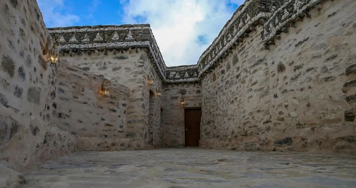 مشروع الأمير محمد بن سلمان لتطوير المساجد التاريخية يعيد بناء مسجد جرير البجلي بعد أكثر من 1400 عام