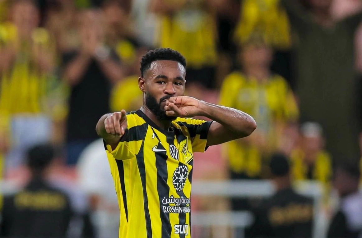 وكيل نجم الاتحاد يكشف حقيقة انتقال الشنقيطي إلى الهلال ويحدد مستقبله الرياضي