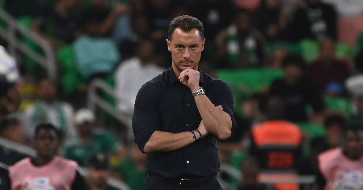 يايسله يشيد بسيطرة الأهلي ويعبر عن فخره باللاعبين السعوديين في مواجهة الاتحاد